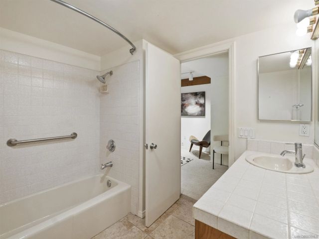 616 W Lewis St, San Diego, CA 92103