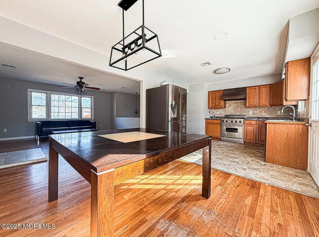 532 Frank Applegate Road, Jackson, NJ 08527