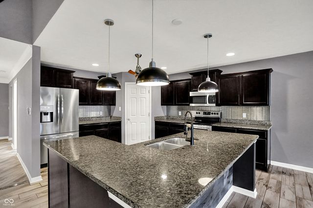 2249 Silver Spoon Drive, Greenfield, IN 46140