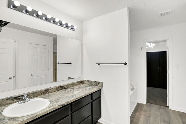 2249 Silver Spoon Drive, Greenfield, IN 46140