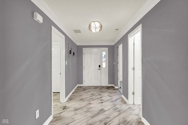 2249 Silver Spoon Drive, Greenfield, IN 46140