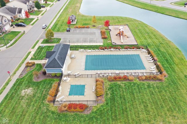 2249 Silver Spoon Drive, Greenfield, IN 46140