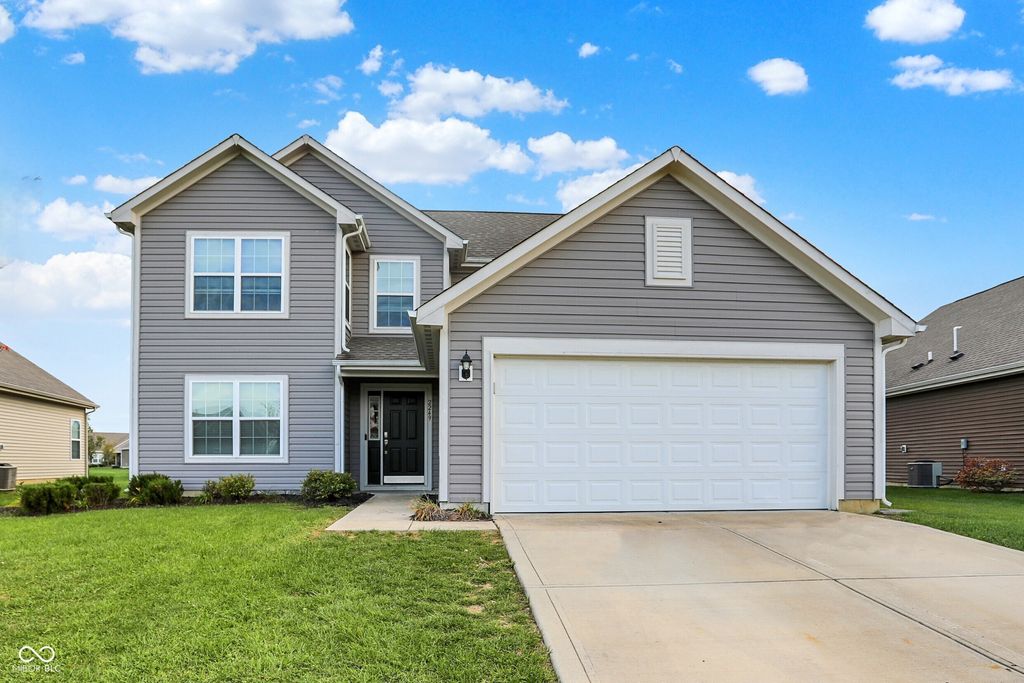 2249 Silver Spoon Drive, Greenfield, IN 46140