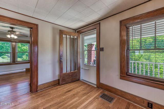 804 Bristol Caverns Highway, Bristol, TN 37620