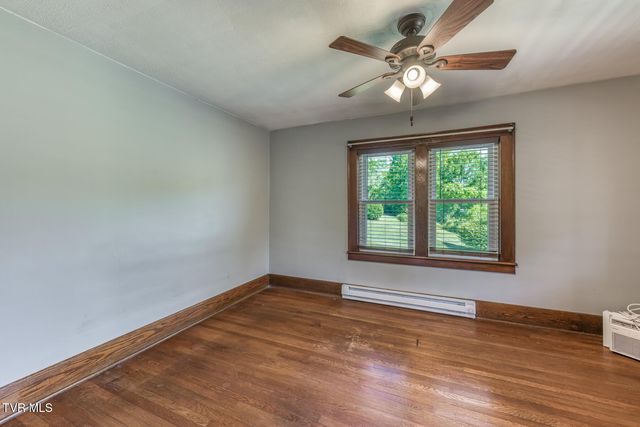 804 Bristol Caverns Highway, Bristol, TN 37620