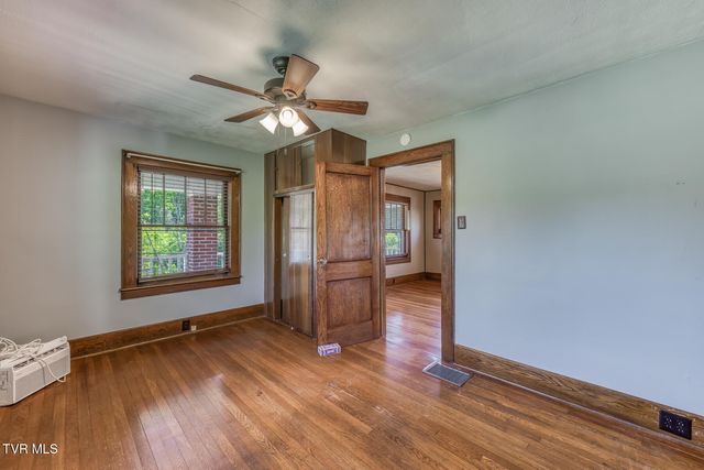 804 Bristol Caverns Highway, Bristol, TN 37620
