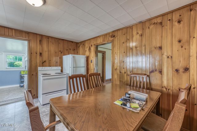 804 Bristol Caverns Highway, Bristol, TN 37620