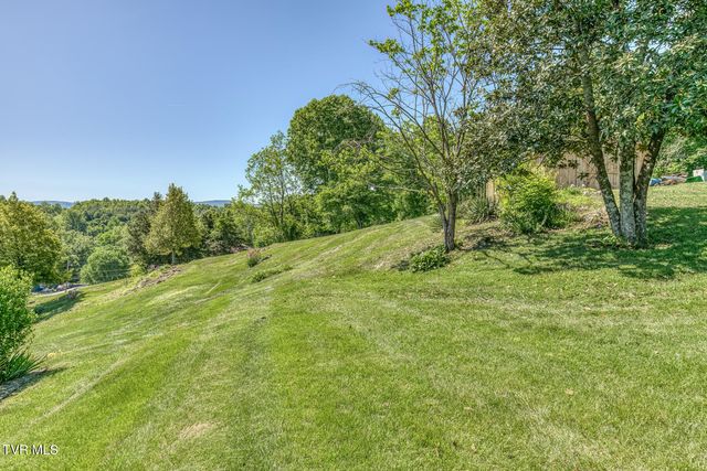 804 Bristol Caverns Highway, Bristol, TN 37620
