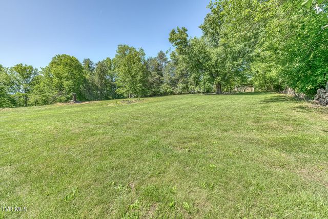 804 Bristol Caverns Highway, Bristol, TN 37620