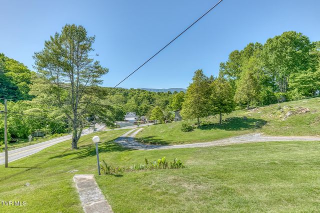 804 Bristol Caverns Highway, Bristol, TN 37620
