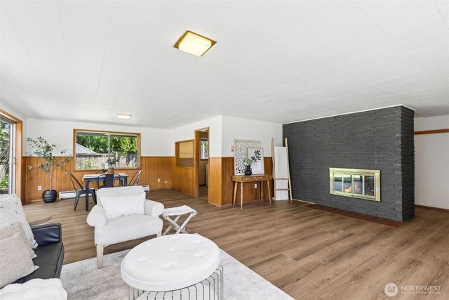 15724 13th Avenue SW, Burien, WA 98166