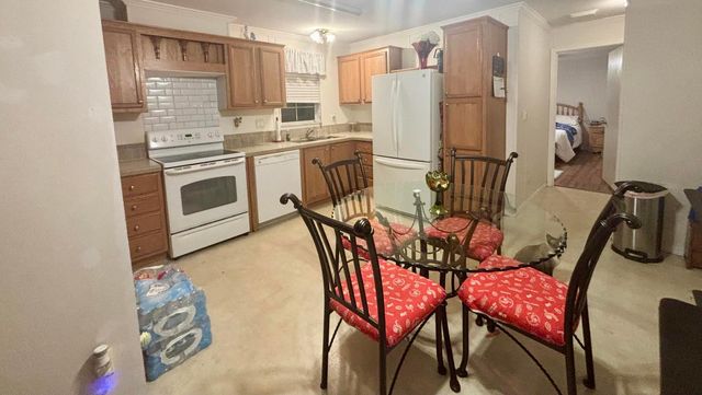 8964 Pine Street, Boynton Beach, FL 33436