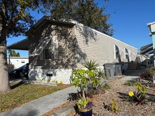 8964 Pine Street, Boynton Beach, FL 33436