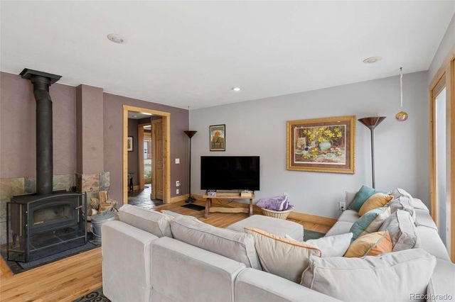 609 W 4th Street, Nederland, CO 80466