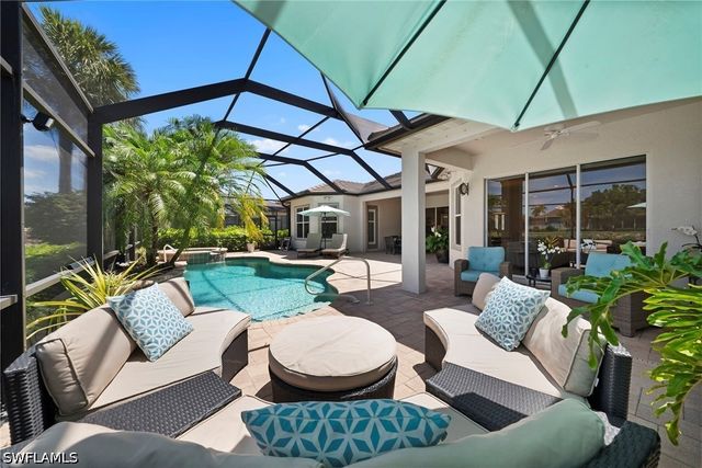 8844 Mustang Island CIR, Naples, FL 34113