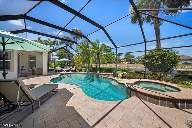 8844 Mustang Island CIR, Naples, FL 34113