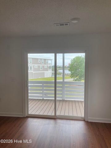 113 SW 23rd Street, Oak Island, NC 28465