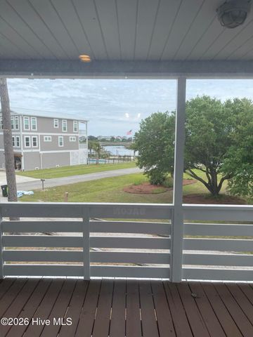 113 SW 23rd Street, Oak Island, NC 28465