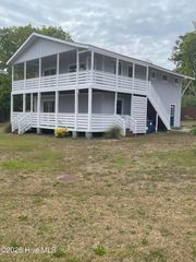 113 SW 23rd Street, Oak Island, NC 28465