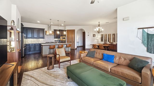 545 Via Amalfi 407, Irving, TX 75039