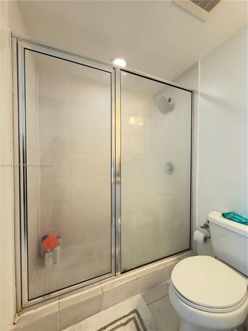 185 SW 7th St 2711, Miami, FL 33130