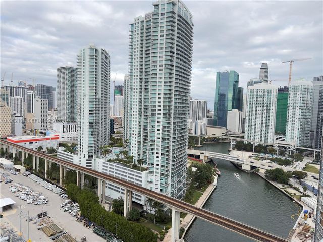 185 SW 7th St 2711, Miami, FL 33130