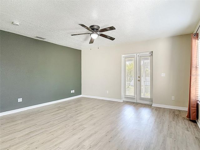 111 COLOMBA ROAD, Debary, FL 32713