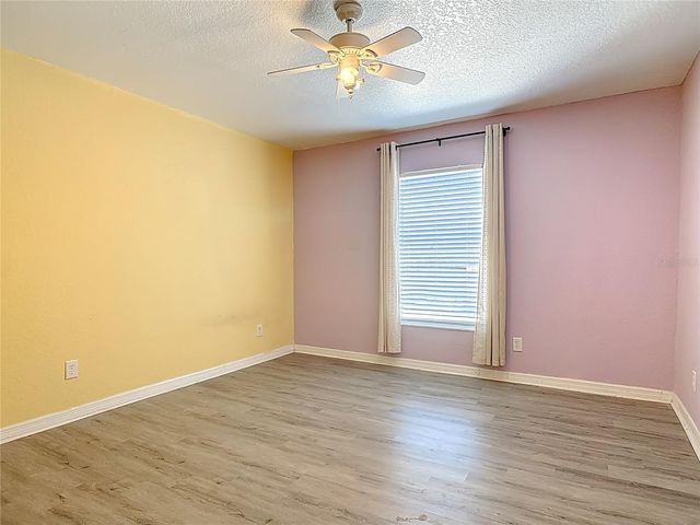 111 COLOMBA ROAD, Debary, FL 32713