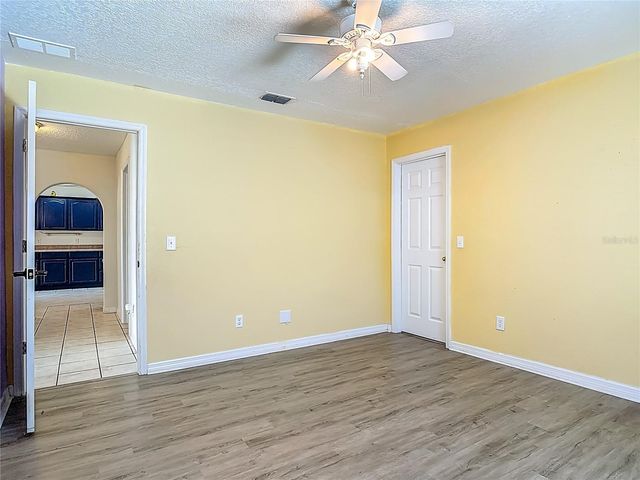 111 COLOMBA ROAD, Debary, FL 32713