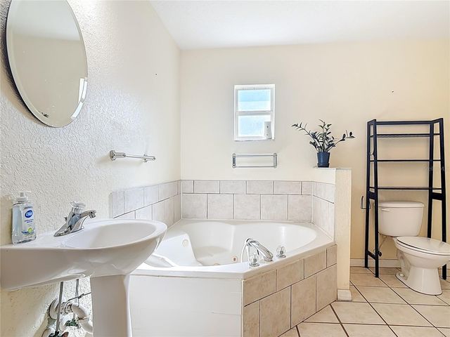 111 COLOMBA ROAD, Debary, FL 32713