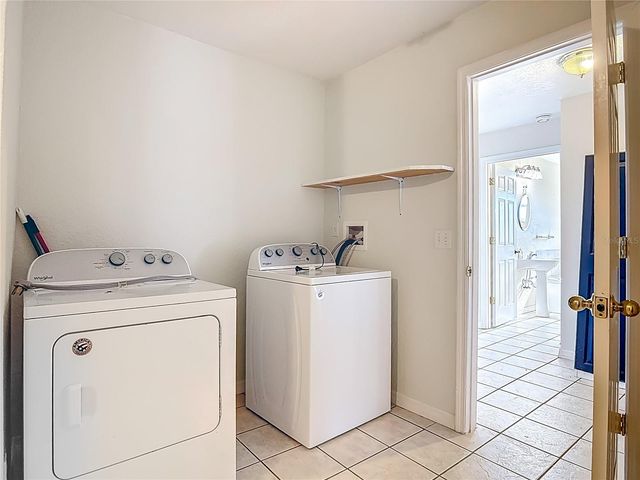 111 COLOMBA ROAD, Debary, FL 32713