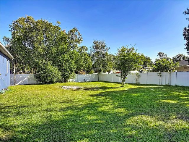 111 COLOMBA ROAD, Debary, FL 32713