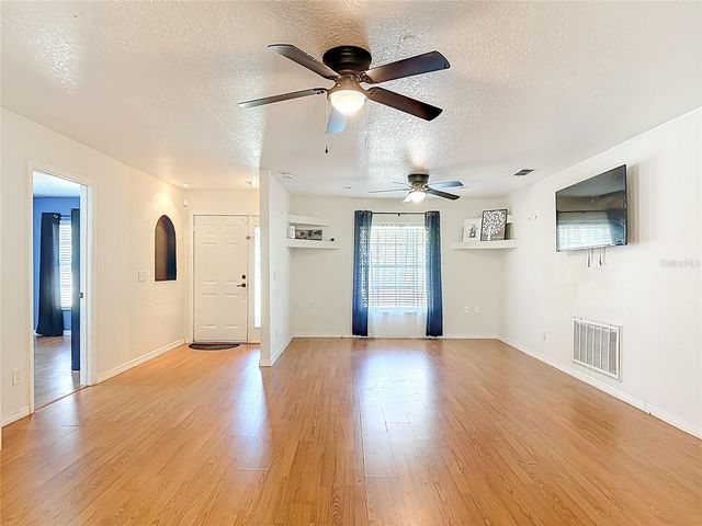 111 COLOMBA ROAD, Debary, FL 32713