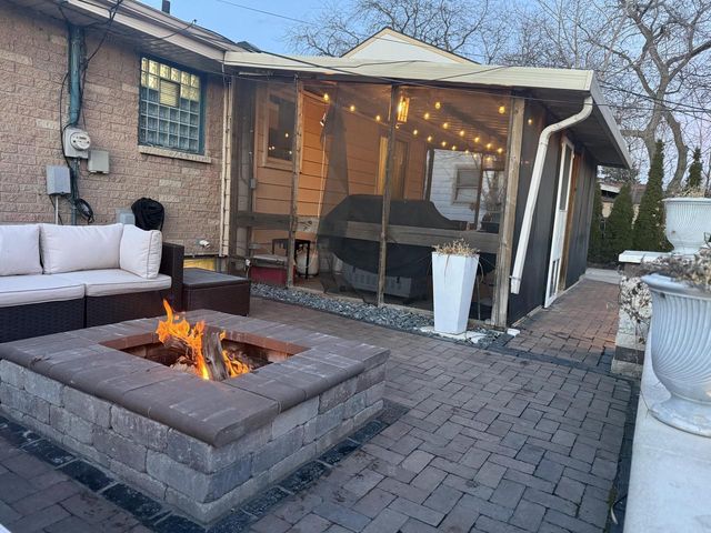 313 W Van Norman AVENUE, Milwaukee, WI 53207