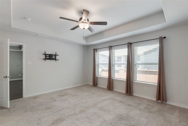1429 Tall Pine Way, Fort Worth, TX 76112
