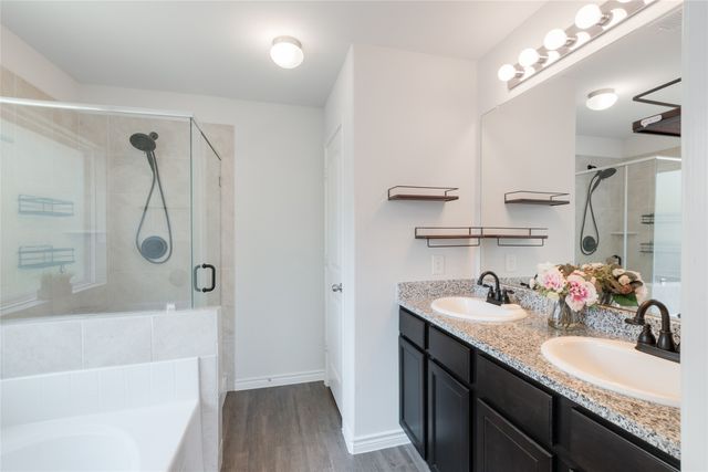1429 Tall Pine Way, Fort Worth, TX 76112
