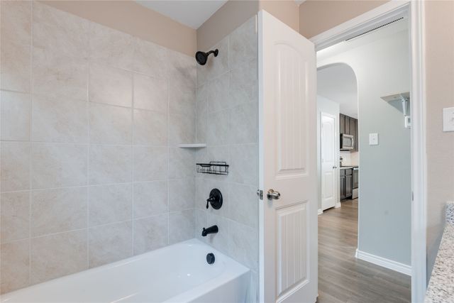 1429 Tall Pine Way, Fort Worth, TX 76112
