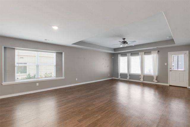 1429 Tall Pine Way, Fort Worth, TX 76112
