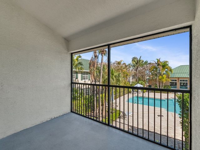 4350 Doubles Alley Drive 203, Vero Beach, FL 32967