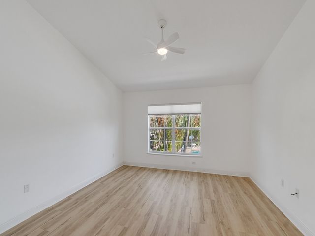 4350 Doubles Alley Drive 203, Vero Beach, FL 32967