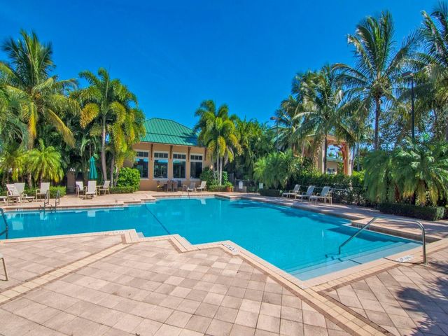 4350 Doubles Alley Drive 203, Vero Beach, FL 32967