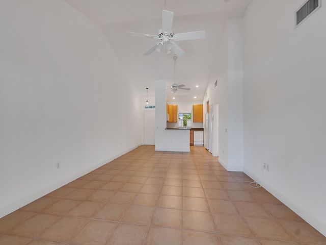 4350 Doubles Alley Drive 203, Vero Beach, FL 32967
