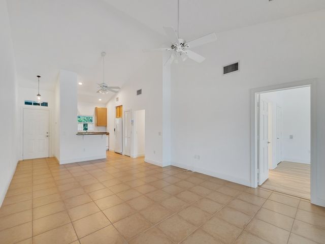 4350 Doubles Alley Drive 203, Vero Beach, FL 32967