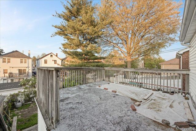 3181 Waterbury Avenue, Bronx, NY 10465