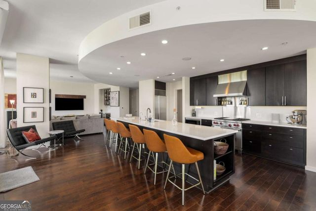 3325 PIEDMONT Road NE 2006, Atlanta, GA 30305