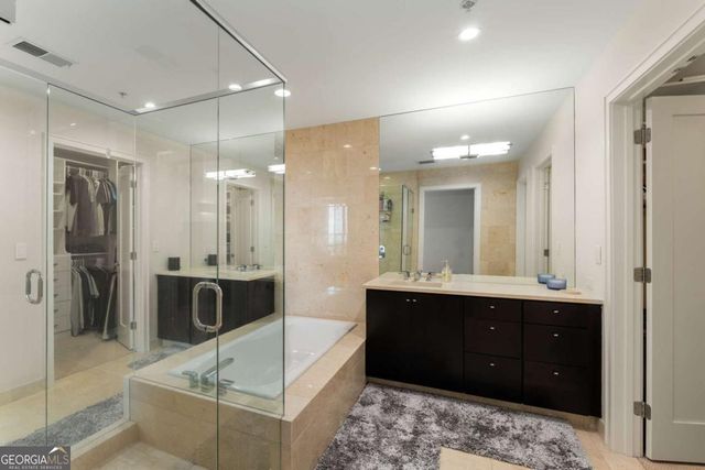 3325 PIEDMONT Road NE 2006, Atlanta, GA 30305