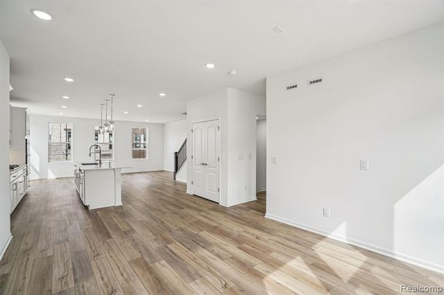 42819 Atwood Avenue, Novi, MI 48375