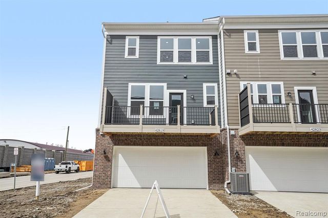 42819 Atwood Avenue, Novi, MI 48375