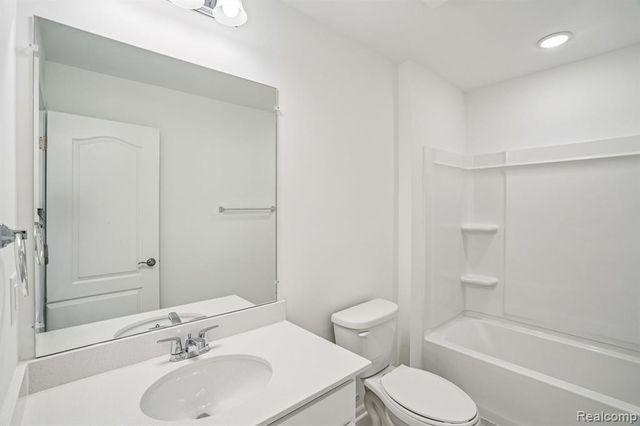 42819 Atwood Avenue, Novi, MI 48375