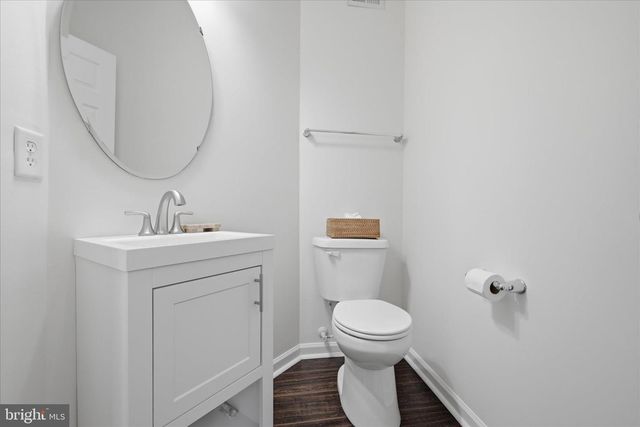 563 LORD FAIRFAX ST, Charles Town, WV 25414